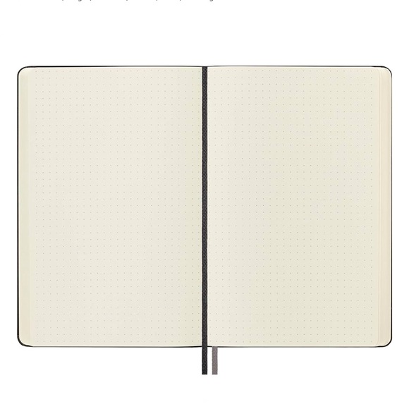 Moleskine Classic Black Dotted Large ‘Expanded’ Notebook - Picture 3 of 9